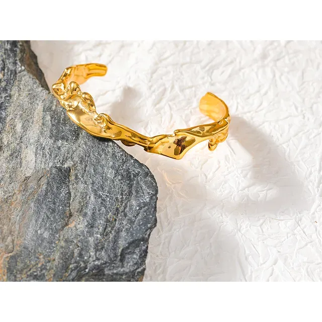 Gold Freeze Hand Cuff - 18K Gold Coated