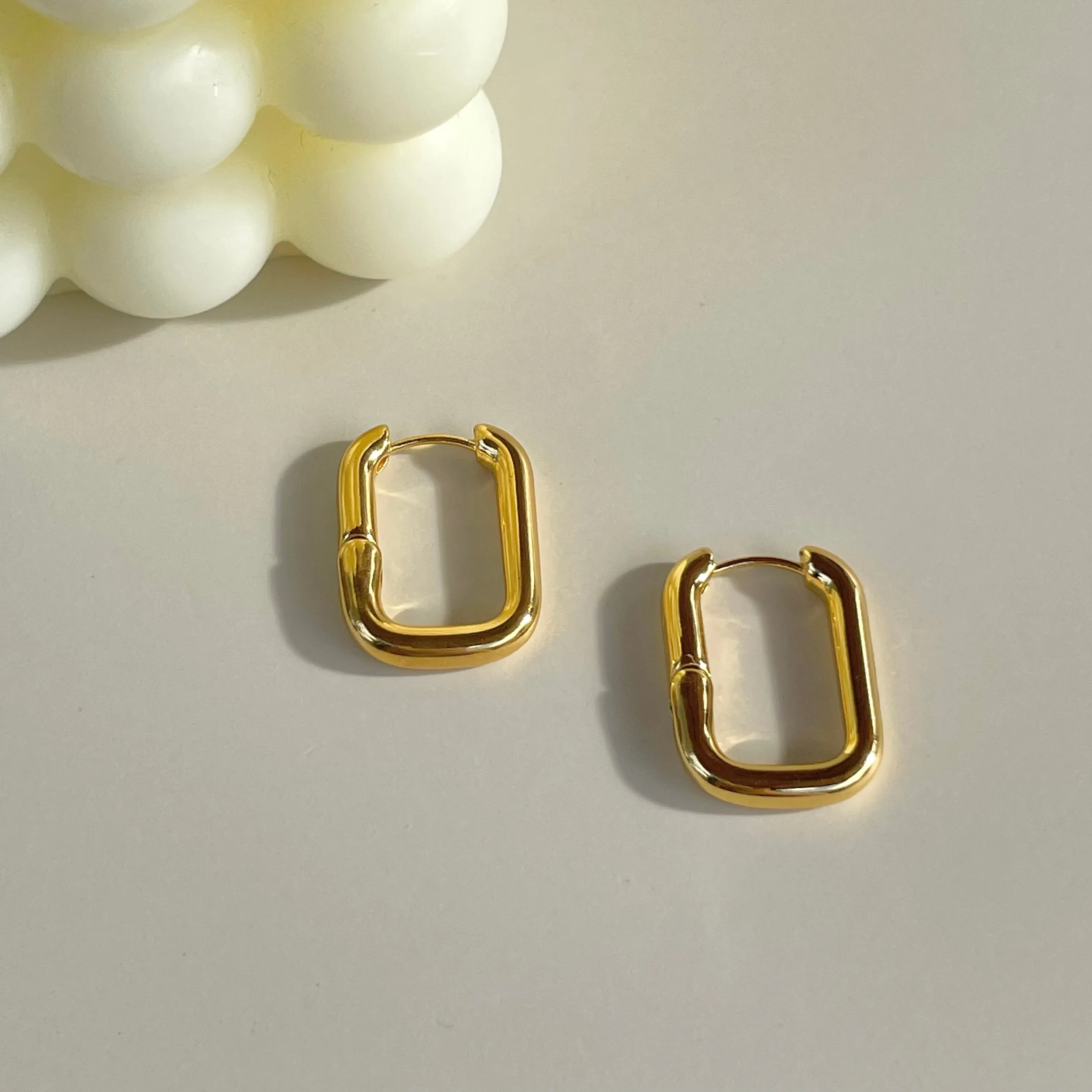 Monica Hoops