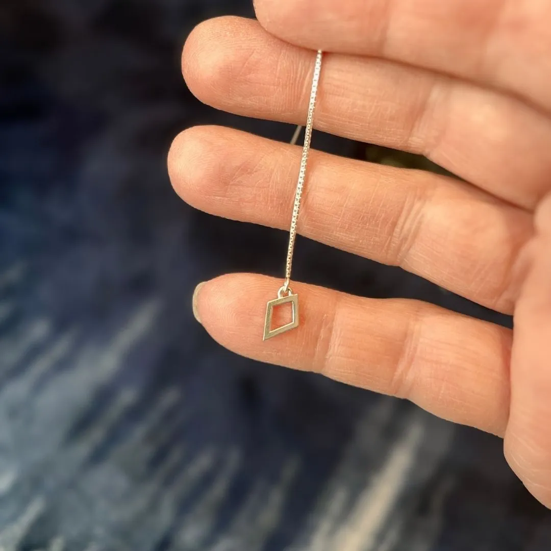 Silver Theta Kite Threader Earring (single earring)