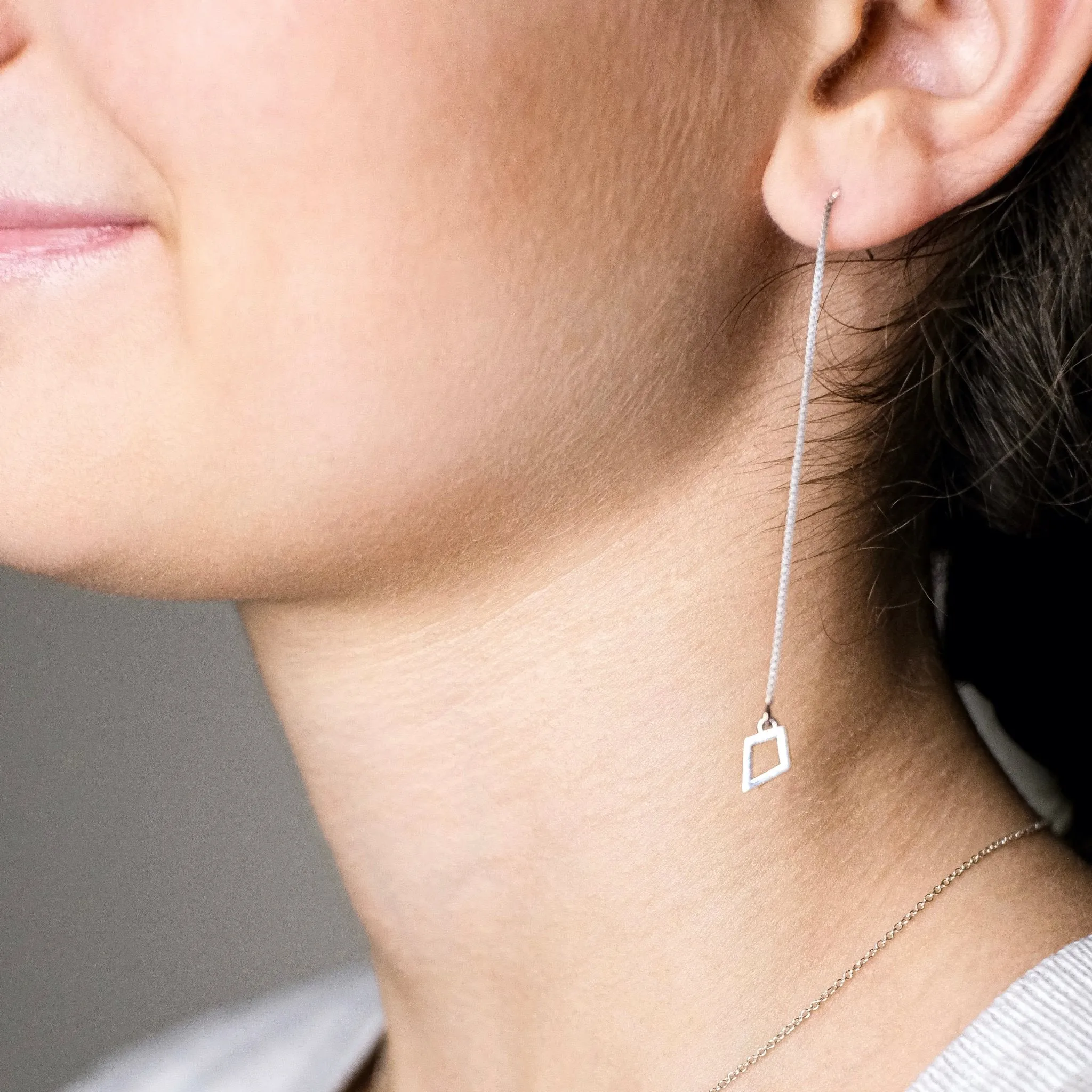 Silver Theta Kite Threader Earring (single earring)