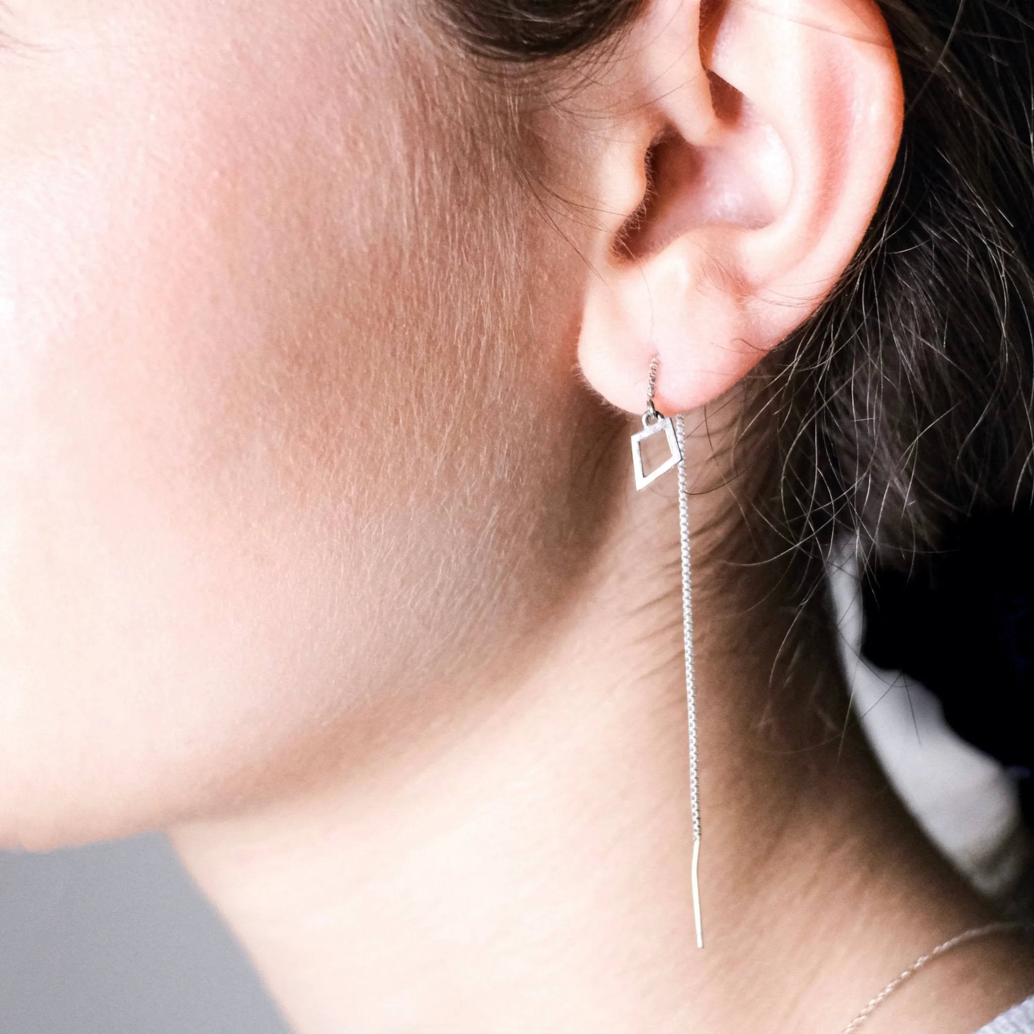 Silver Theta Kite Threader Earring (single earring)