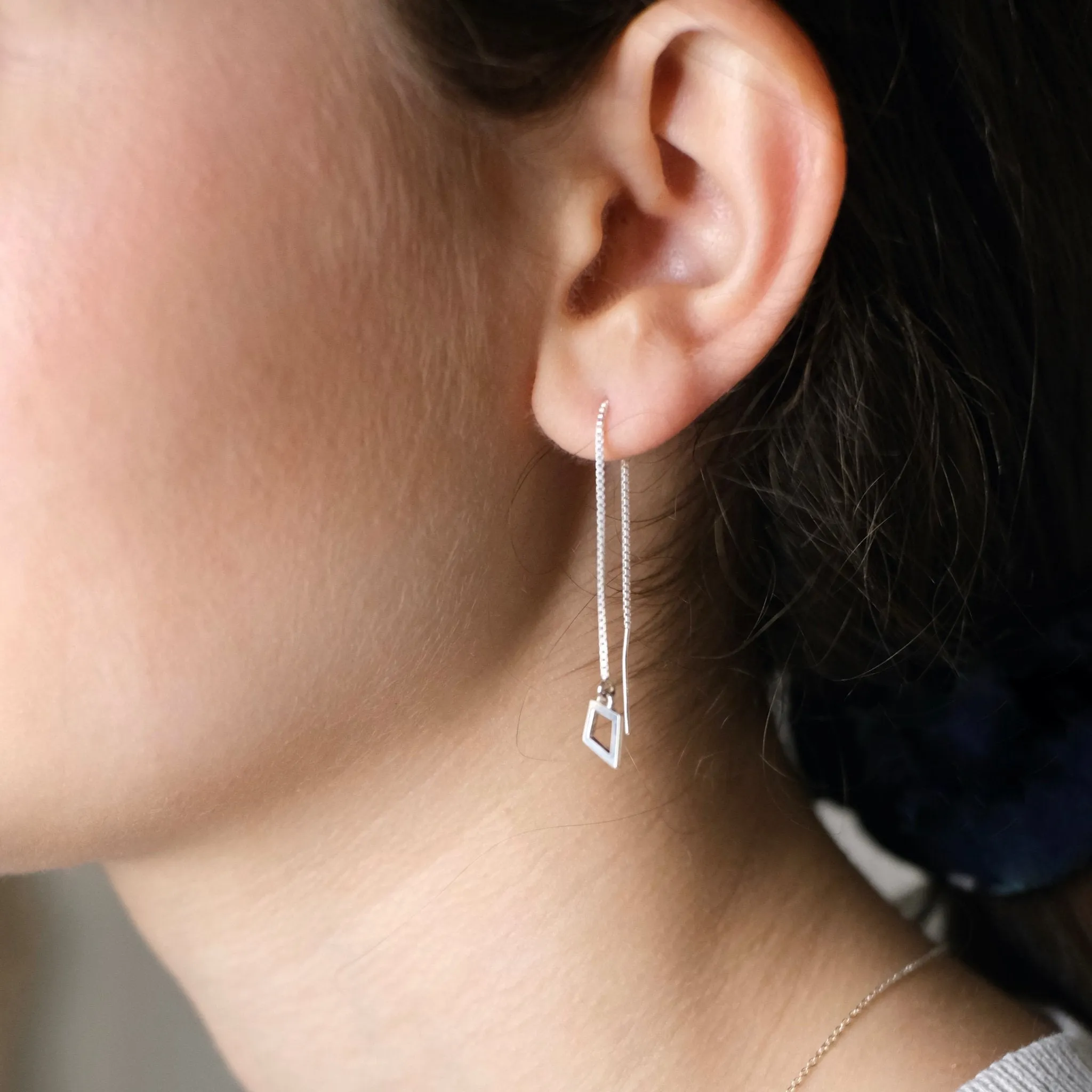 Silver Theta Kite Threader Earring (single earring)