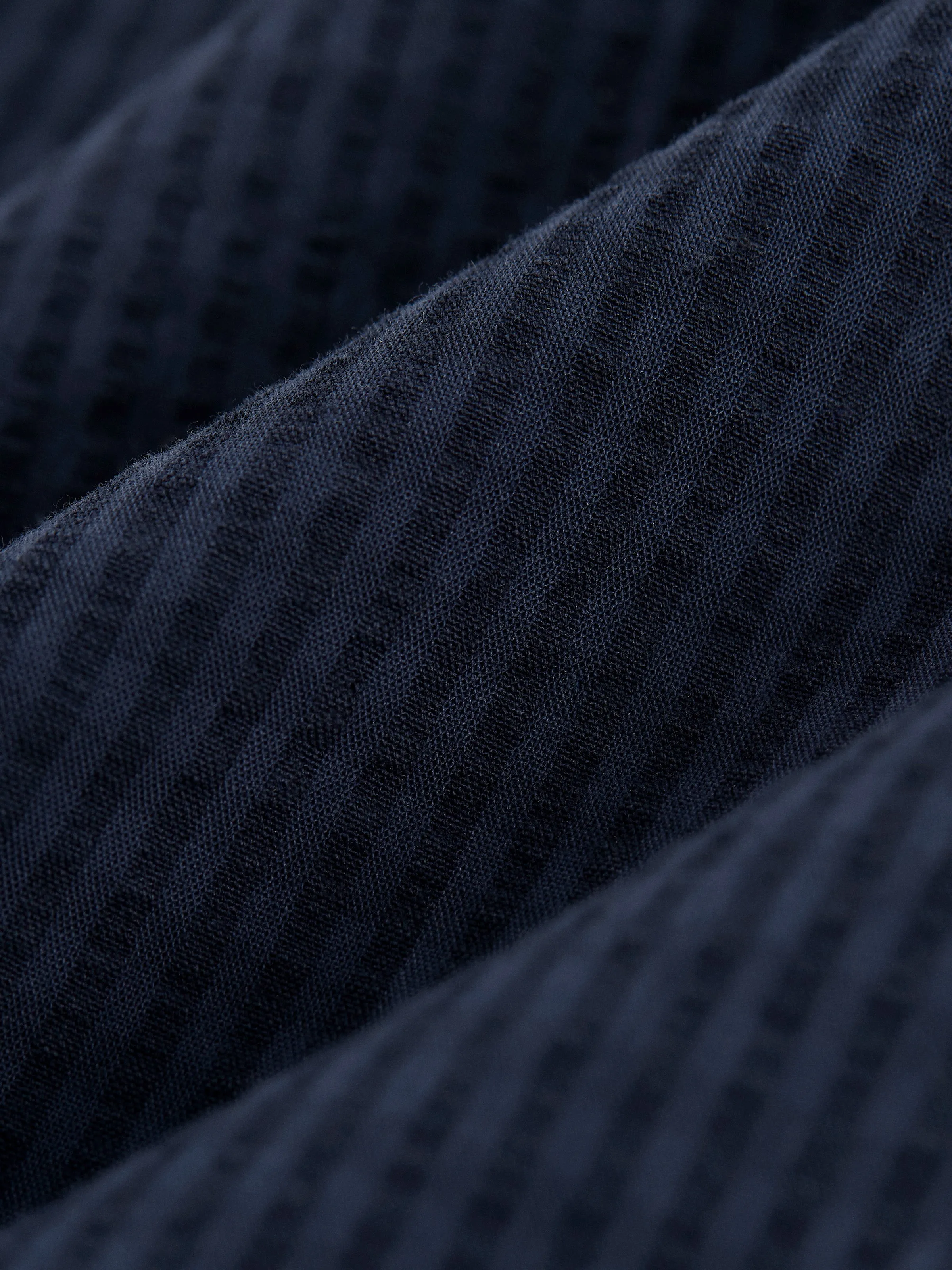 The Jamie Seersucker Short in Deep Blue